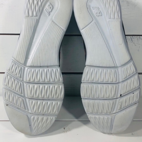 NWOT New Balance - Picture 4 of 8